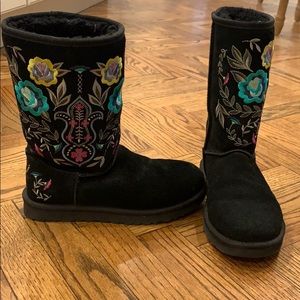 Women’s Ugg boot size 7